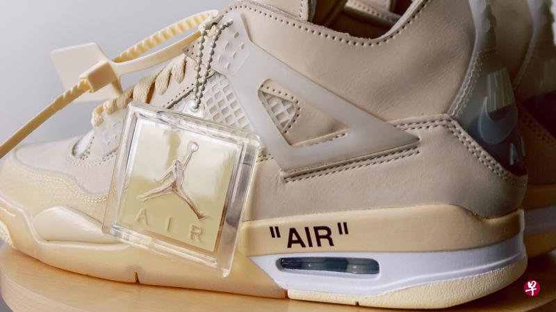 Off-White x Air Jordan 4 SP “Sail”Wmns球鞋。 