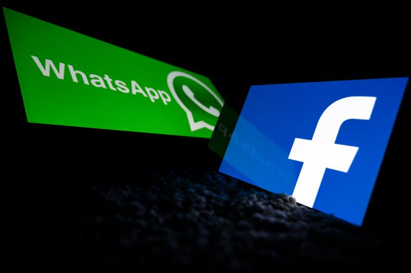手机通讯应用Whatsapp将会强制和Facebook共享用户数据（法新社）