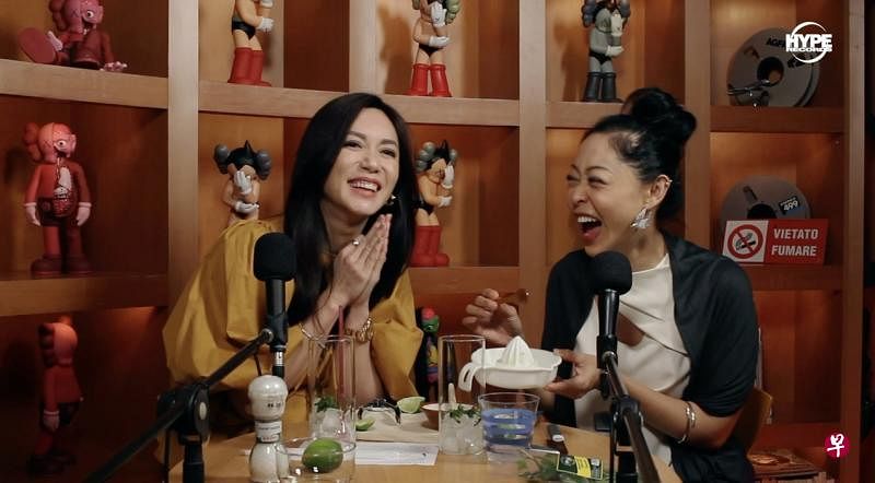 郭妃丽（左）推出网络节目《悄悄密密》，邀薛素珊上节目。（Artiste Networks提供）