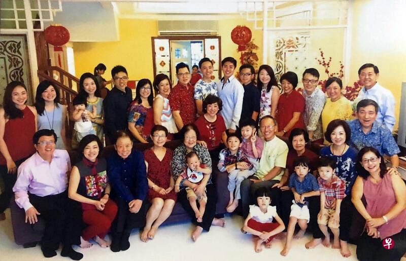 黄美玲告诉记者，过去没有疫情的情况下，黄家都会全家多代同堂庆祝团圆，联络感情。（受访者提供） 
