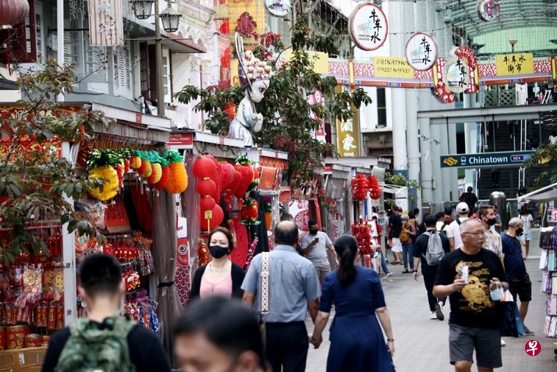 牛车水年货市场虽然停办，但“年味”依旧。（档案照）