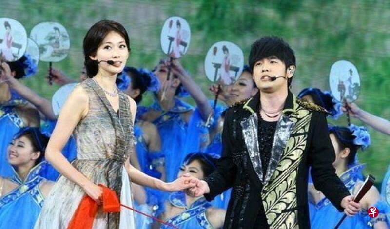 周杰伦和林志玲在2011年央视春晚。