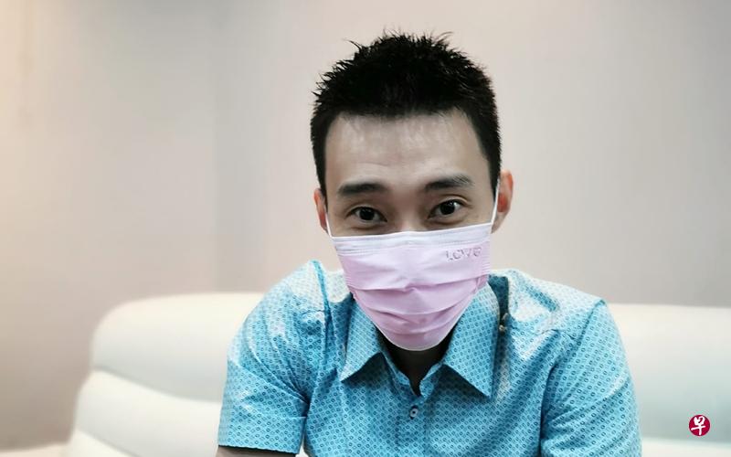 “我只是运动员，不是政治人物，我和大家都是朋友，只是尽能力帮助家乡（大山脚）的孩子。”（取自李宗伟面簿） 