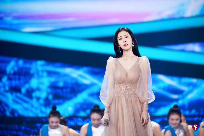 张碧晨将参加《2021浙江卫视跨年晚会》。（互联网）