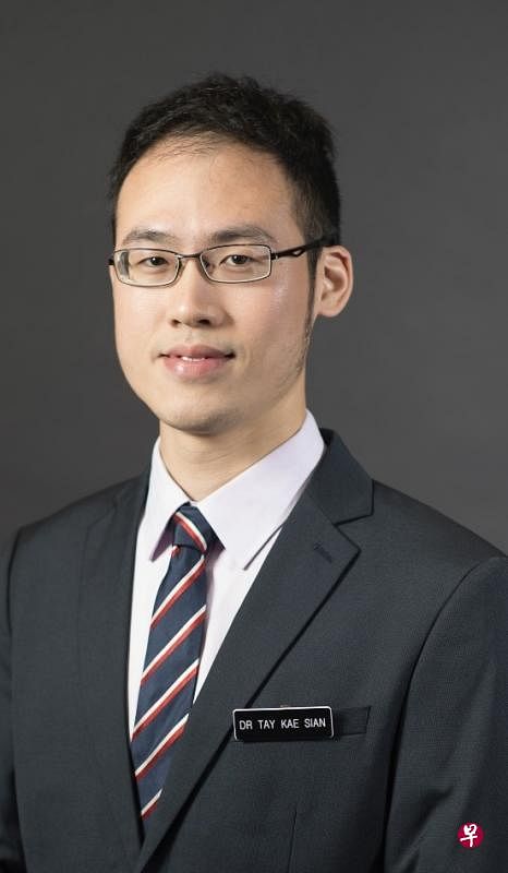 郑楷贤医生：长时间穿高跟鞋会导致足部和踝关节的多种关节问题。（受访者提供）