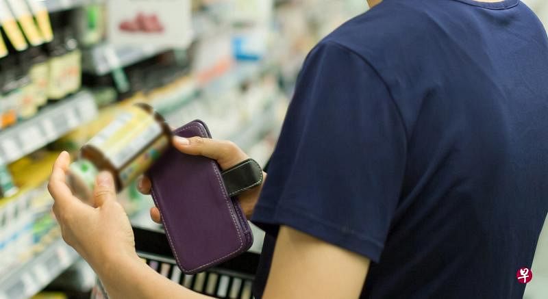 若平日摄取的营养不均，应适当摄取营养补充剂，但须慎选。（iStock图片）