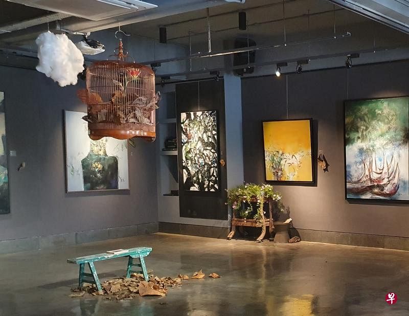 画家黄意会个人画展“知音：我与三毛那些日子”。（何雪芬摄）