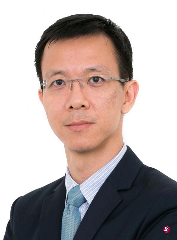 李汝文医生：肾结石在手术后的首几天尿中带血属正常现象，但要留意突然出现疼痛或发烧。（受访者提供）