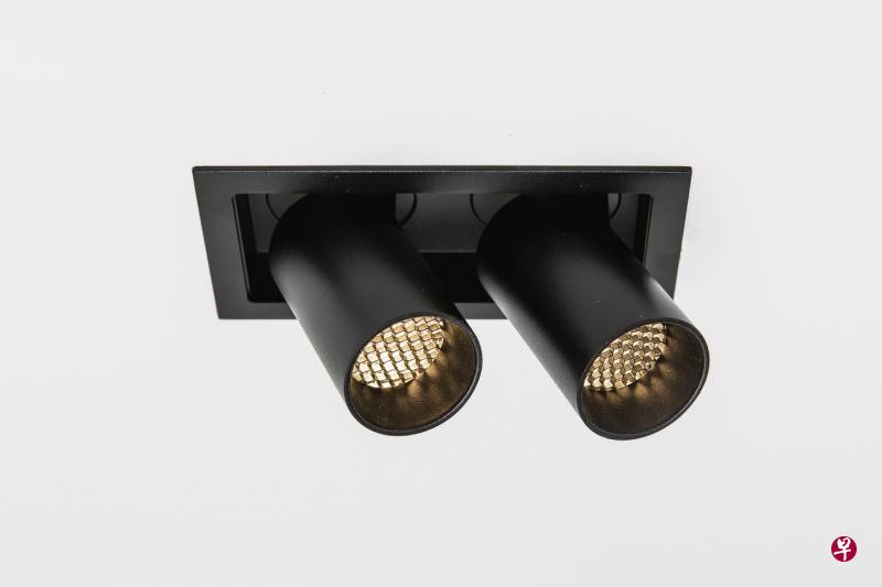 ◤Sol Luminaire的Aeon Voli与Globula灯具　　你常常在睡房里看电视吗？Sol Luminaire的Aeon系列灯饰具有色温调节功能，用户能用智能家居系统或谷歌助理控制，预设看电影或就寝的灯光模式。设计现代简约的灯饰能轻易搭配任何室内装饰主题。 有兴趣可到Sol Luminaire展销空间购买Aeon系列的Voli和Globula灯饰，及查询价钱。