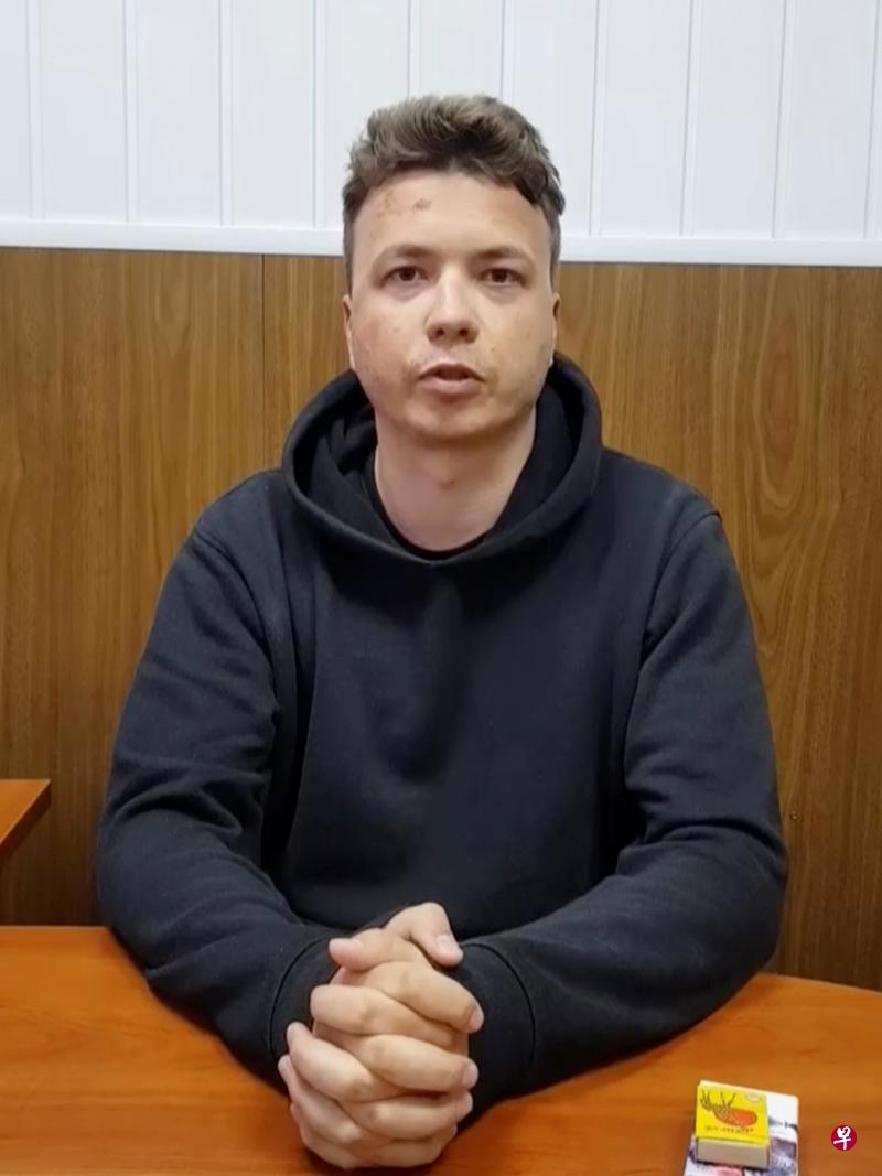 普罗塔塞维奇在视频中身穿深色运动衫，双手紧握。他说自己身体健康，驳斥社交媒体指他心脏有问题的报道。（路透社） 