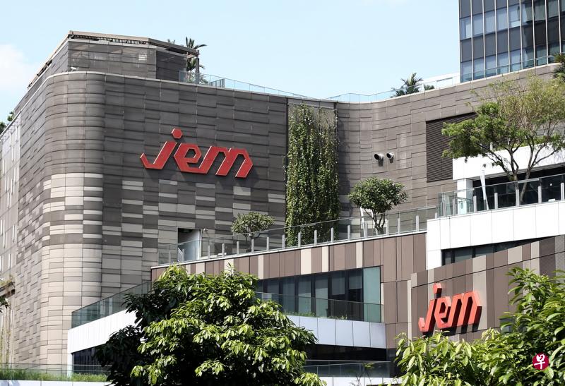 我国5月25日新增30起冠病确诊病例，其中裕廊东Jem和西城购物商场感染群再增两起。（陈渊庄摄） 