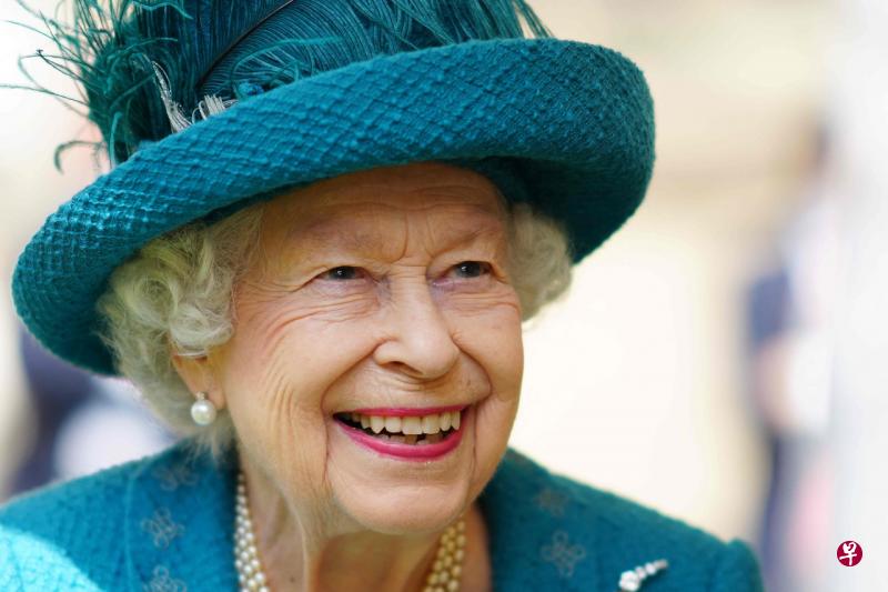 英格兰欧锦决赛决战意大利前夕，英女王伊丽莎白二世向球队送上祝福。（法新社） 