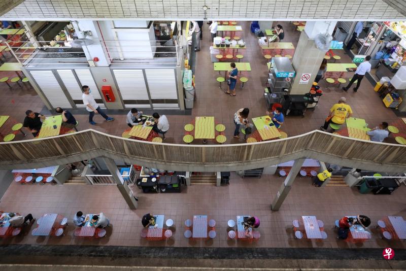 厦门街熟食中心今天正常营业。（海峡时报档案照） 