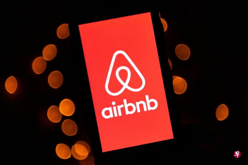 全球多个网站因云端服务供应商更新软件出问题而短暂断网。据网络状况追踪网站Downdetector，全球民宿预定网站Airbnb也受波及。（法新社） 