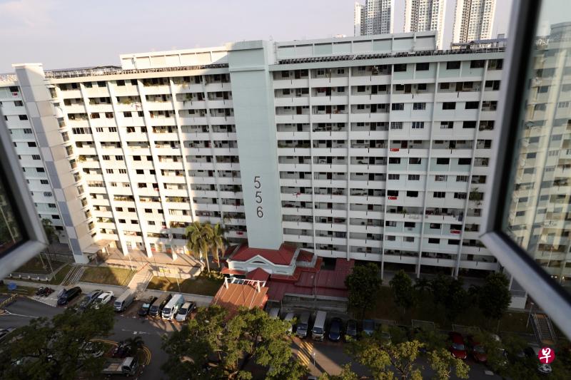 宏茂桥第556座组屋有472人检测结果呈阴，两人确诊。（档案照） 