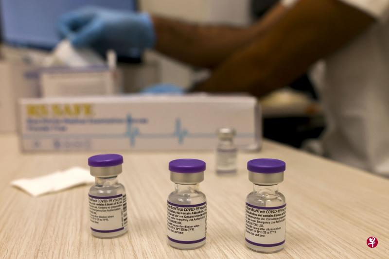 新西兰一名女性在接种辉瑞-BioNTech冠病疫苗后死亡。心肌炎是辉瑞疫苗已知的一种罕见副作用。（法新社） 