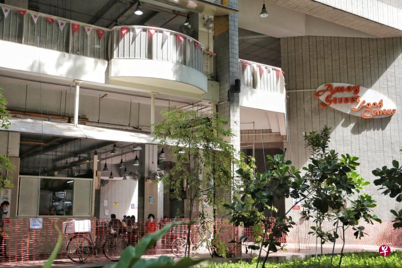 位于市区的厦门街熟食中心下个月11日起关闭三个月整修。（徐颖荃摄） 