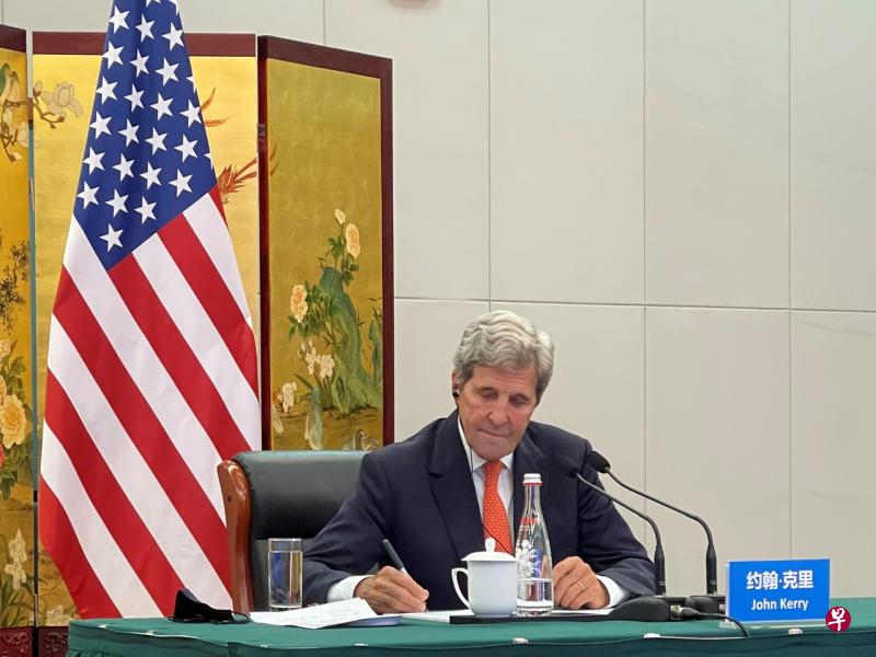 美国气候特使克里9月1日在天津通过视讯方式与中国官员就气候变化问题进行磋商。（路透社） 