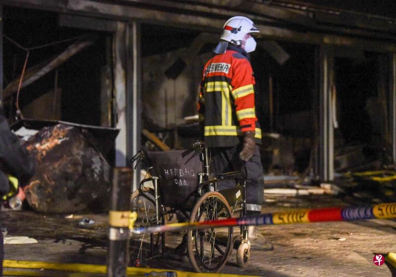 北马其顿周三（8日）一家治疗冠病患者的医院发生大火，造成14人死亡。（法新社） 
