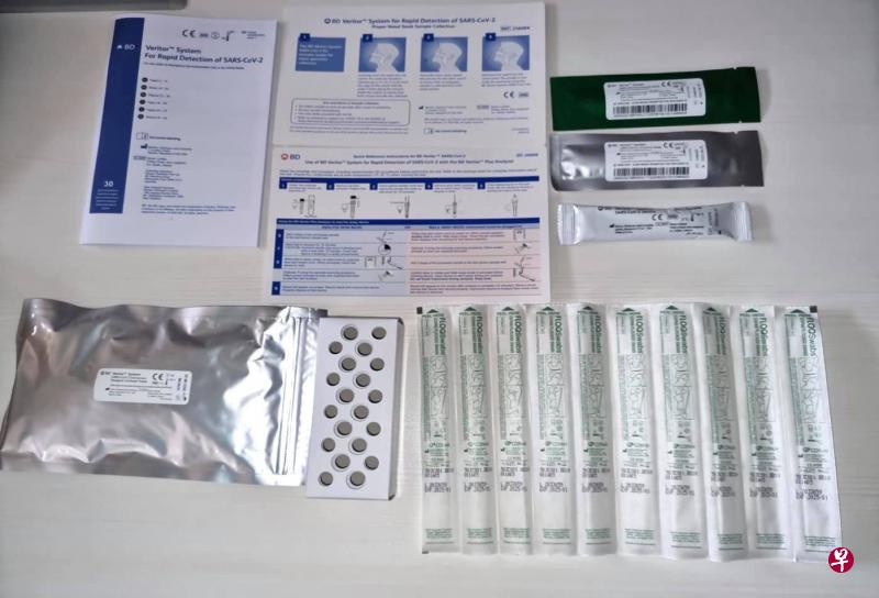 教育部长陈振声鼓励所有家中有小学生的家庭，在开学第一个星期使用政府发放的自助检测仪，为孩子做检测。（取自陈振声面簿） 