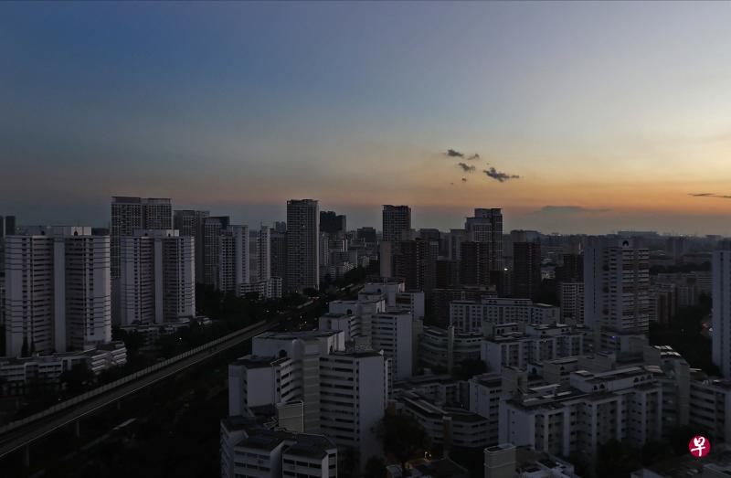 在2708起社区病例中，428人是60岁以上的年长者，279人是18岁以下的青少年或孩童。（陈渊庄摄） 