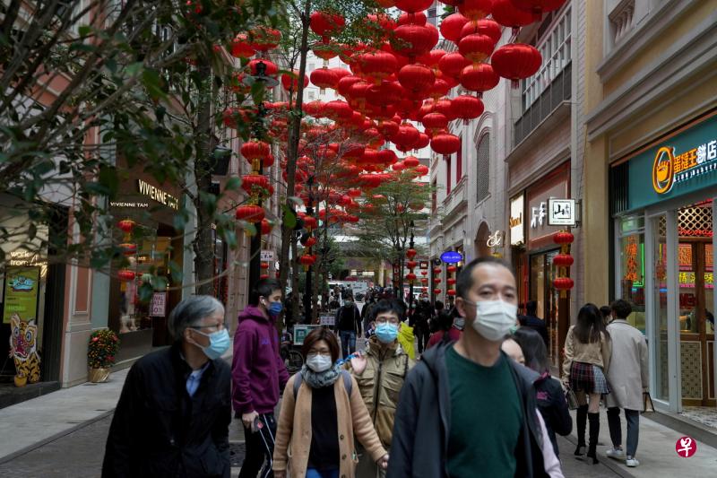 香港将在下月24日推出“疫苗通行证”，方便卫生当局展开个案追踪。（路透社） 