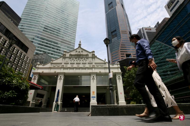 机构投资者进场以及银行股攀升，促使新加坡股市今天再接再厉，成功取得六天连涨。（档案照） 