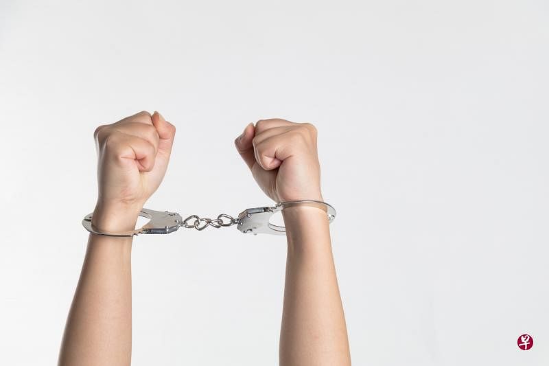 涉嫌协助他人保留赃款，女董事被控上庭。（网络示意图） 