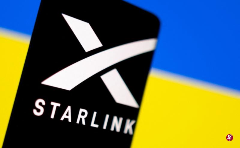 “星链”（Starlink）是SpaceX公司的一项卫星宽带服务计划，通过在地球上空的预定轨道部署由1.2万颗卫星组成的巨型卫星星座、其中包括在近地轨道部署的1584颗卫星，搭建一个覆盖全球的互联网服务网络。（路透社） 