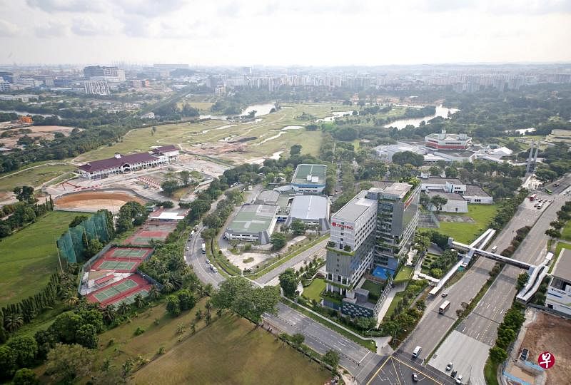政府会继续推动去中心化，在裕廊湖区（Jurong Lake District）、榜鹅数码园区（Punggol Digital District）等地区注入更多办公空间，让工作场所更靠近住家。（档案照） 