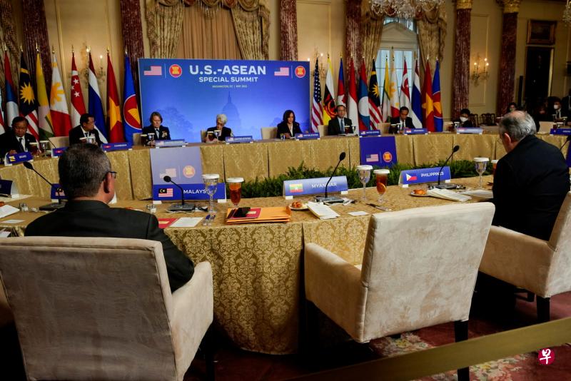 周五在华盛顿举行的美国-亚细安峰会全体大会上，缅甸席位摆着一张空椅子。（路透社） 