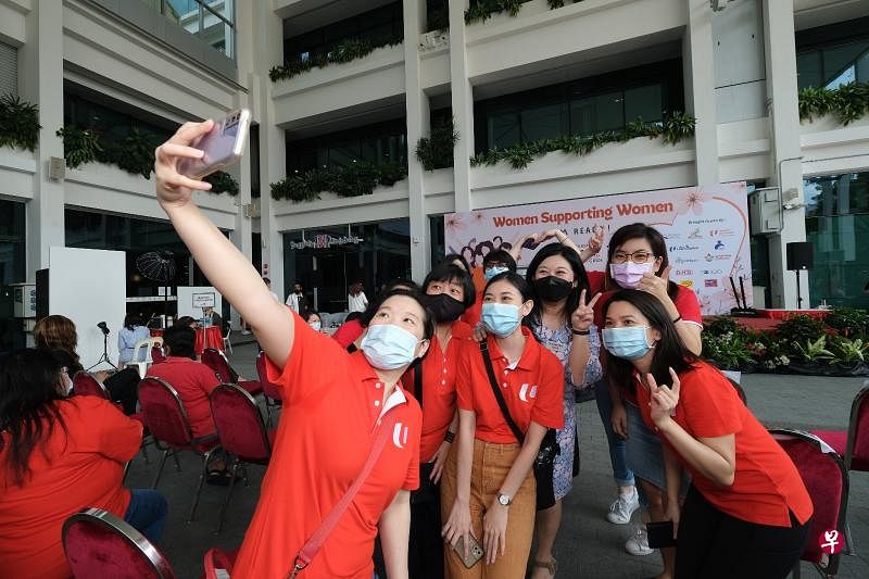 妇女互助计划5月21日重新启动，协助妈妈们协助妈妈们职场。 