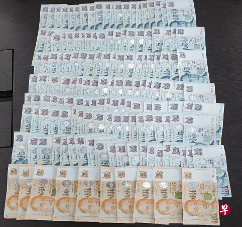 10名船员涉进行非法船用柴油交易，警方起获了8000元现款。（警方提供） 