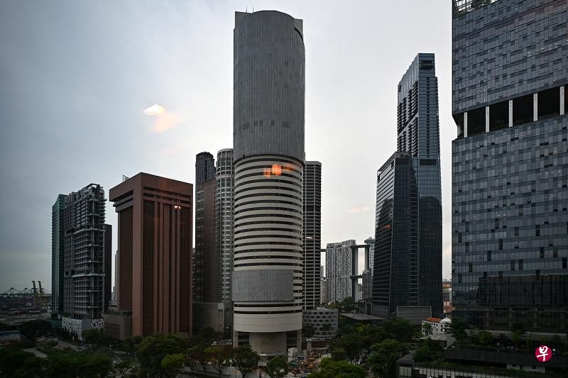 珊顿大道8号更早前是财务大厦（Treasury Building）原址，曾经是淡马锡控股的总部，后来成为安盛保险大厦。（档案照） 