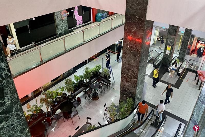 明年5月开始，豪杰大厦的夜间场所执照将无法获得更新。（海峡时报） 