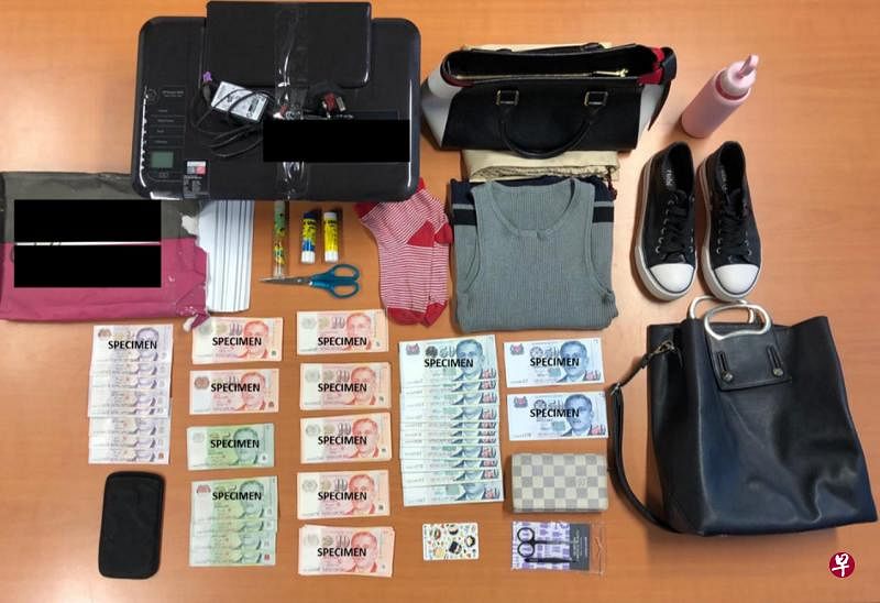 警方逮捕被告时起获的工具及钞票。（档案照） 