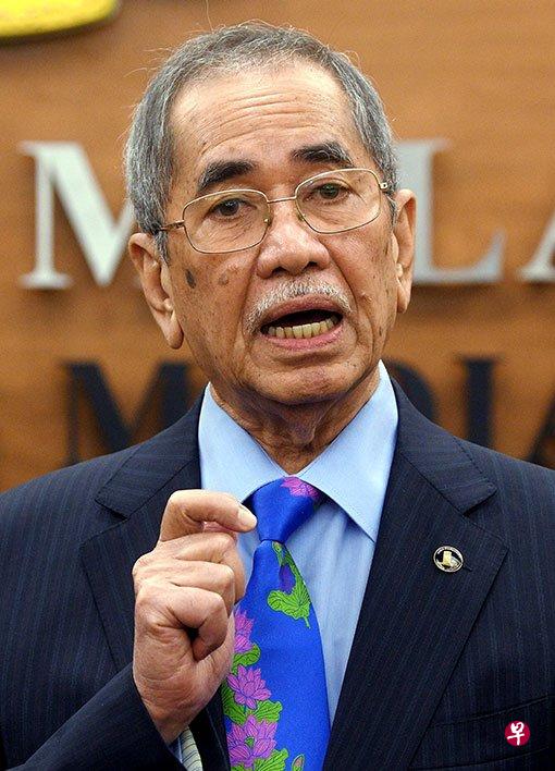 马国负责国会及法律事务的首相署部长旺朱乃迪星期天说，内阁原则上同意制定“政治献金法案”，并可能在下个月提呈国会。（中国报档案照） 