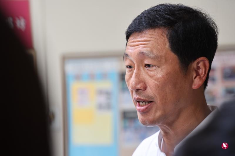 王乙康说：“我们会继续密切关注这一波疫情，希望我们已经接近或来到疫情的高峰。”（陈来福摄） 