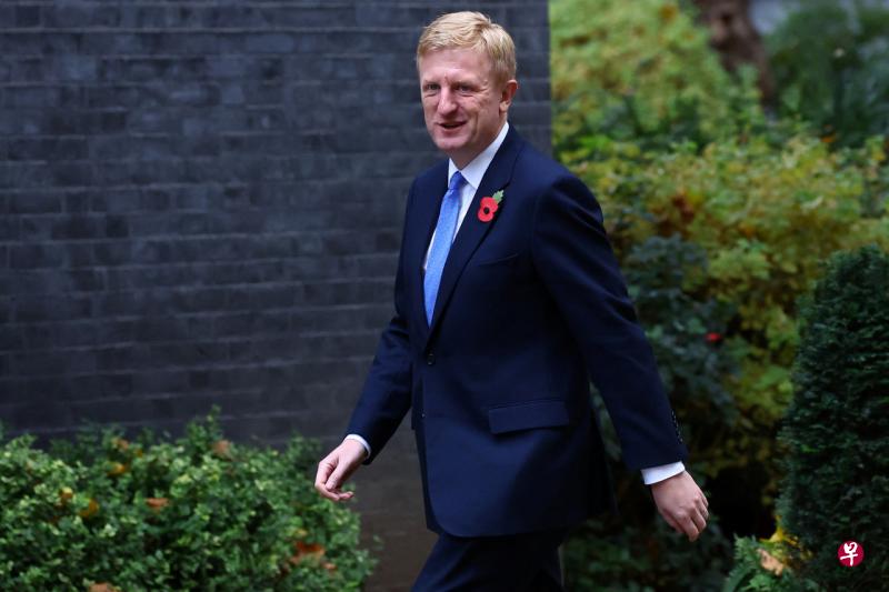 英国内阁办公室部长道登6日透露，政府为填补400亿财政缺口，或将做出重大艰难的决定，称这是正确的决定。图为道登1日在唐宁街10号外。（路透社） 