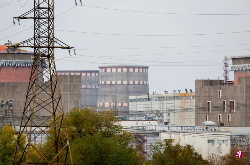 乌克兰扎波罗热核电站近期再次遭到炮击，国际原子能机构（IAEA）严厉警告，指炮击行为可能引发重大核灾难。（路透社） 