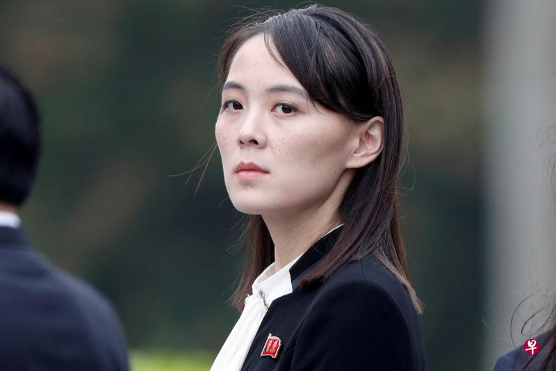 金与正星期二（12月20日）暗示朝鲜将以正常发射仰角发射洲际弹道导弹，并用粗话回应韩国专家对朝鲜日前射弹的评价。（路透社） 