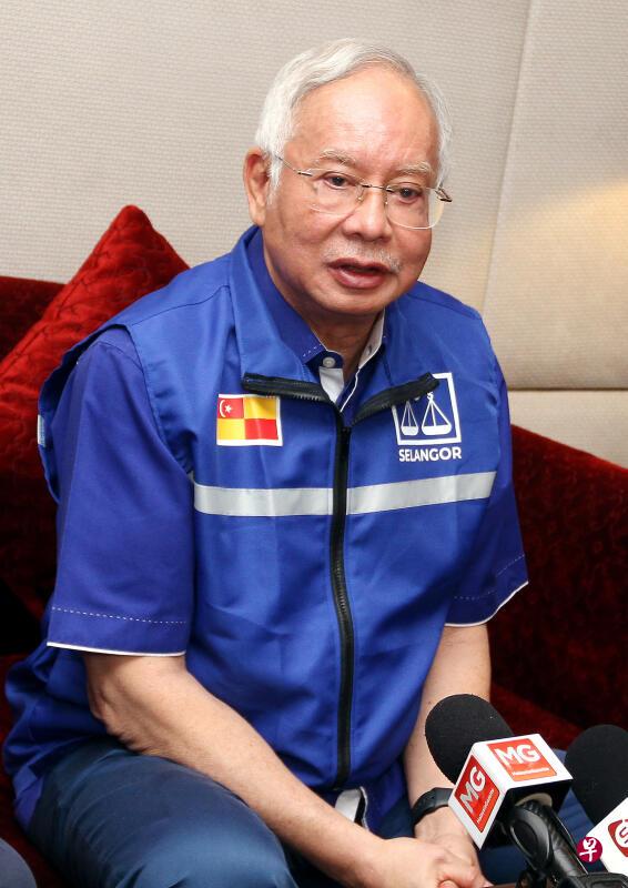 马来西亚前首相纳吉认为，土团党之前成为执政党超过两年，同样没能解决通货膨胀及生活费高涨等问题。（星报） 