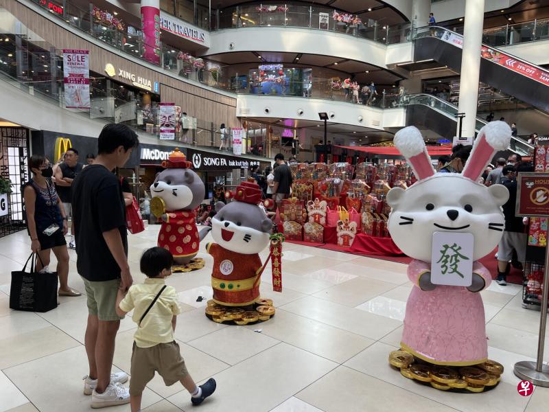 今年水獭变身“兔女郎”。 （档案照） 