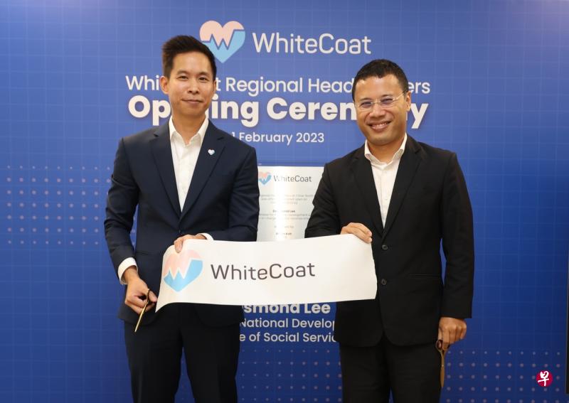 百医总裁兼创办人许宏威（左）在开幕仪式上透露公司接下来的扩张与增长计划。国家发展部长、主管社会服务整合事务部长李智陞（右）受邀到场主持百医区域总部的开幕仪式。（梁麒麟摄） 