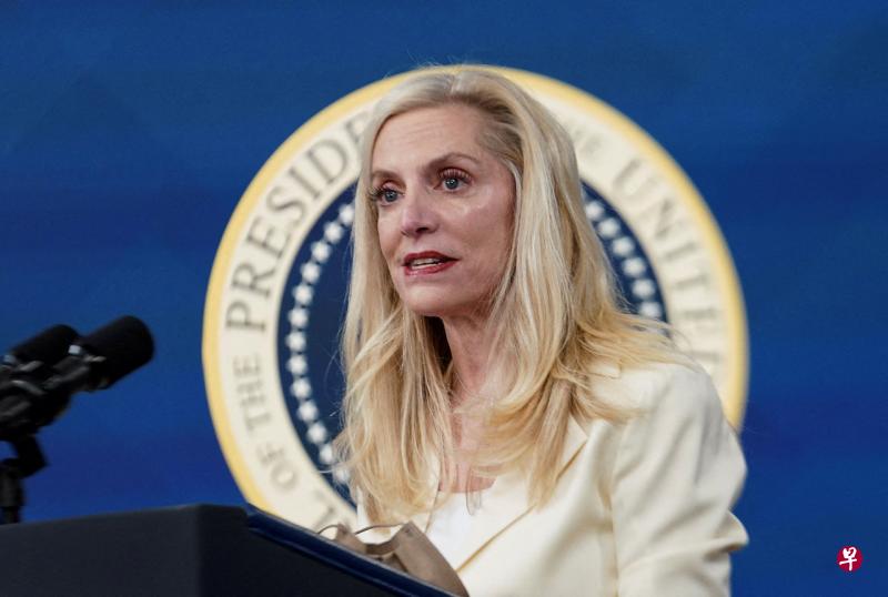 布雷纳德（Lael Brainard）将接替现任白宫国家经济会议主席迪斯，成为拜登的新一任最高经济顾问。（路透社） 