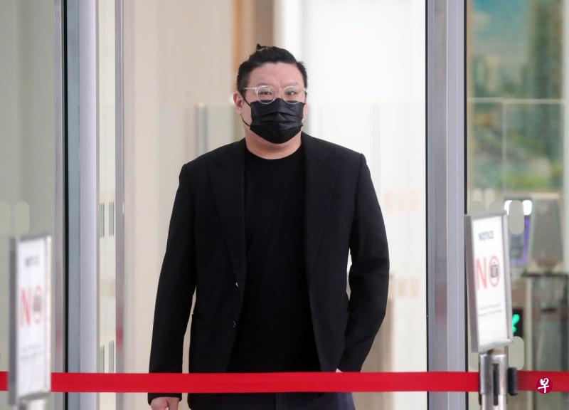 黄有志面对包括欺骗、伪造文件和严重失信等共105项控状。（档案照） 