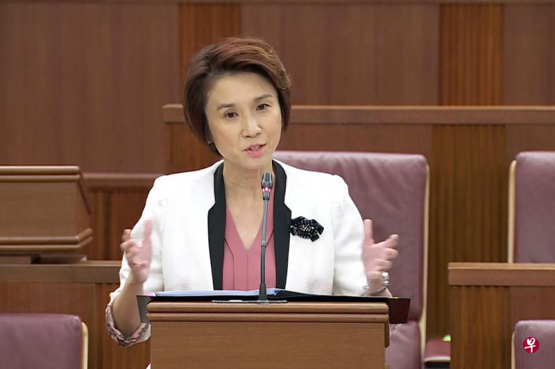 贸工部兼文化、社区及青年部政务部长刘燕玲说，全国生产力基金支持的项目，与其他推动提高生产力的广泛计划和项目相辅相成。（gov.sg视频截图） 
