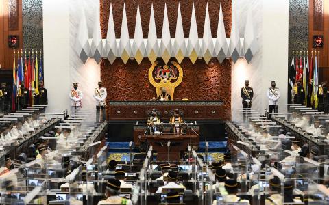 国阵、国盟与希盟在来临的第15届全国大选中，料都无法取得国会过半席次，必须协商组织联合政府。（马来西亚新闻局）