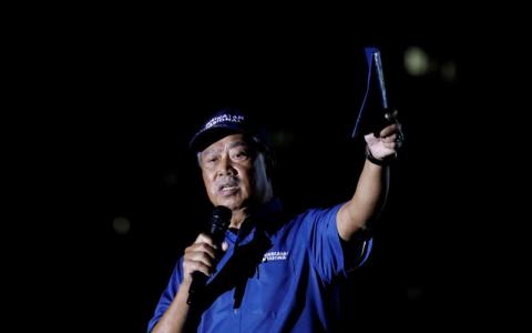 慕尤丁（图）在脸书上恭喜安华出任马来西亚首相，但婉拒加入安华的联合政府。（路透社）