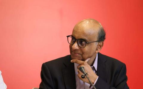 国务资政兼社会政策统筹部长尚达曼于6月8日宣布参加今年的总统选举，成为首名正式宣布参选的候选人。（何家俊摄）